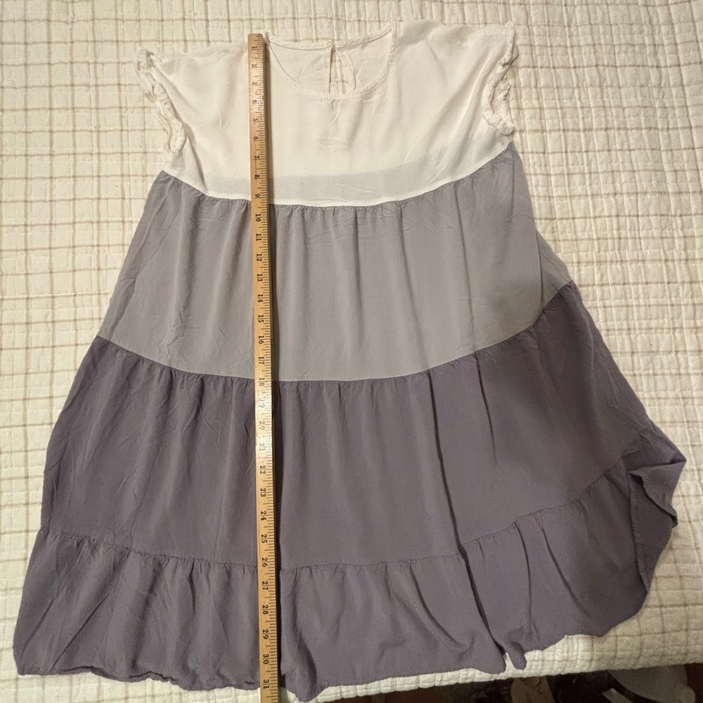 Tiered Short Sleeve Dress in Cream and Dusty Mauve - Picture 7 of 9